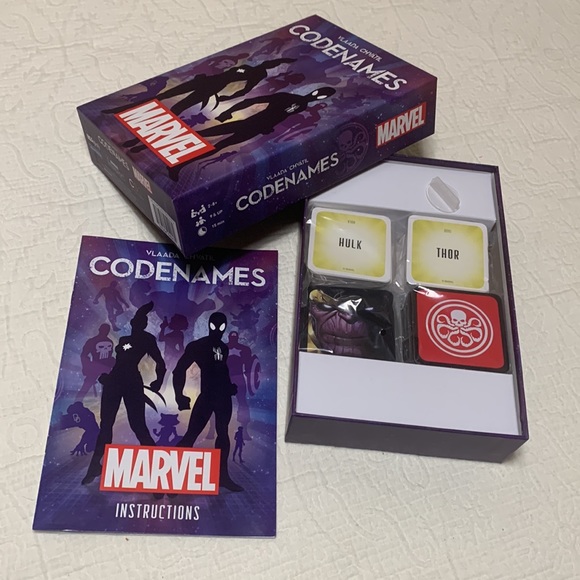 Codenames Marvel Game by USAopoly - Picture 3 of 13